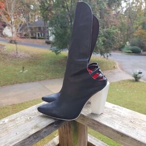 Block Heel Empress Booties Avant Garde 8 Or 8.5